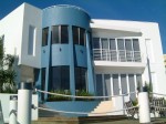  - 
	Axis Glass Residential - Frameless glass Sunshine Coast
