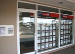  - 
	Axis Glass Commercial - Frameless Glass Sunshine Coast
